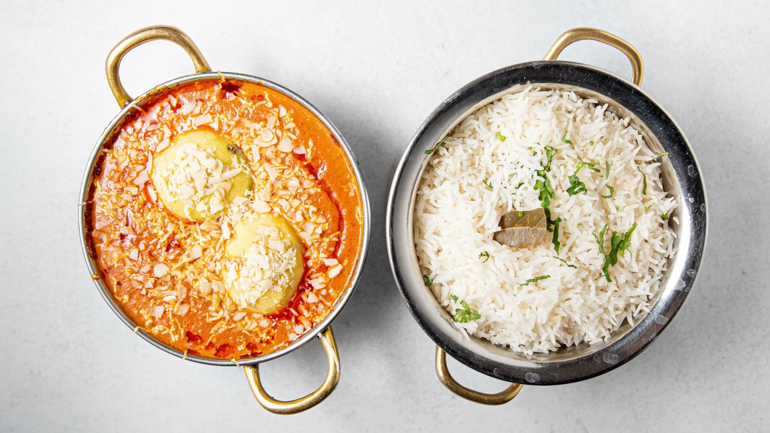 Café food spanish lunch hi-res stock photography and images - Alamy, image size:2560x1440