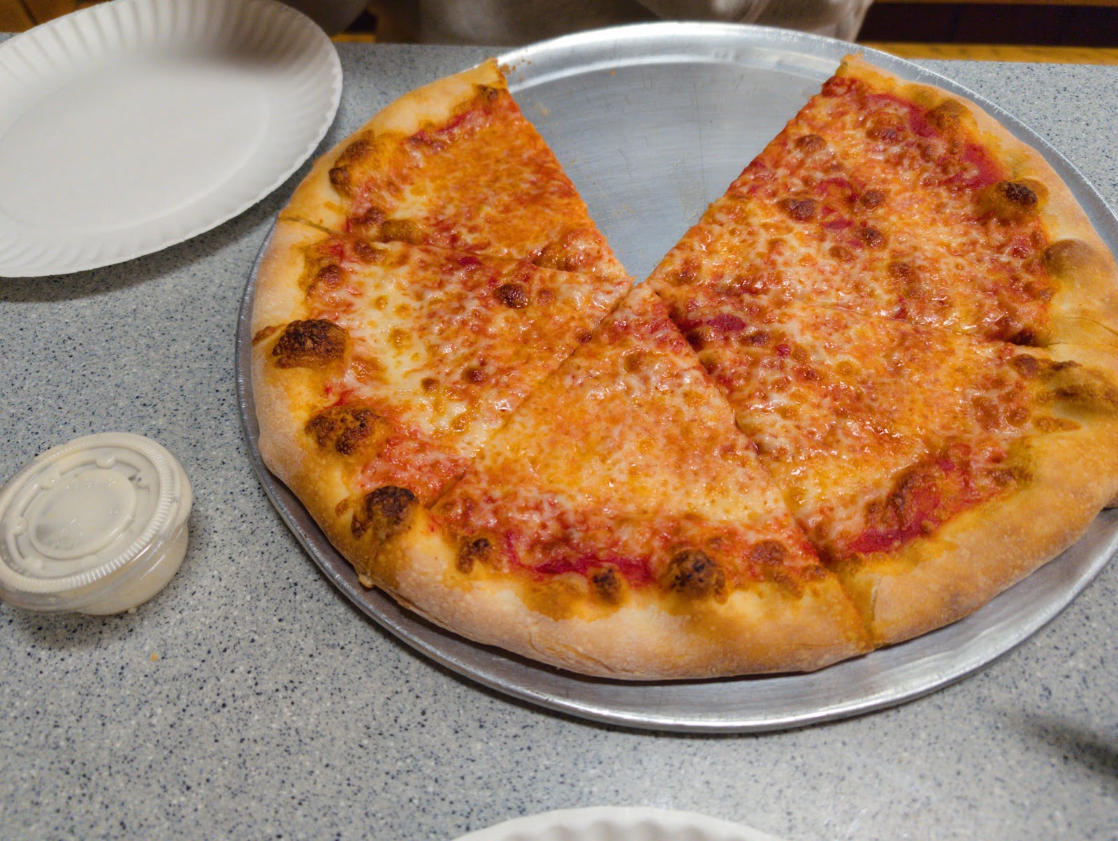 Pino's_Pizza_image